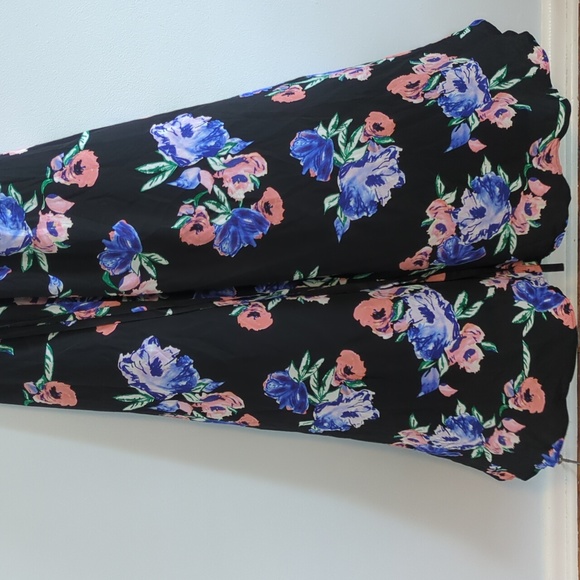 Yumi Kim Rush Hour Wrap Maxi Dress in Ivy Blossom - Picture 6 of 8